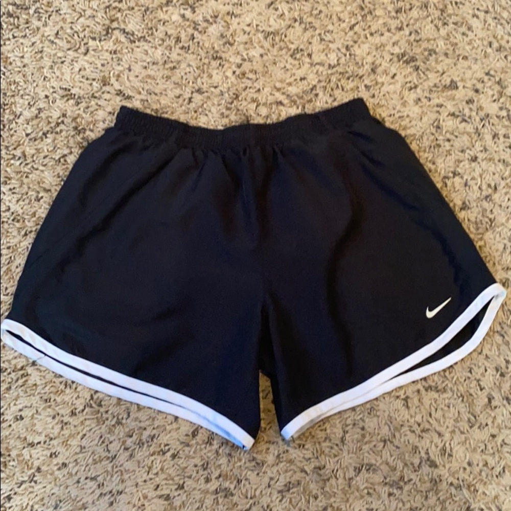 Kids xl Nike shorts
